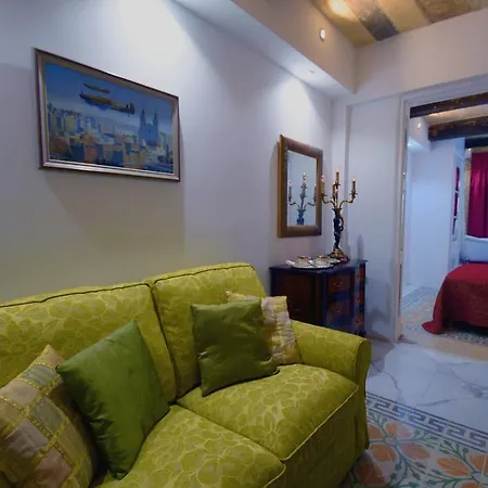 Palazzo 4*