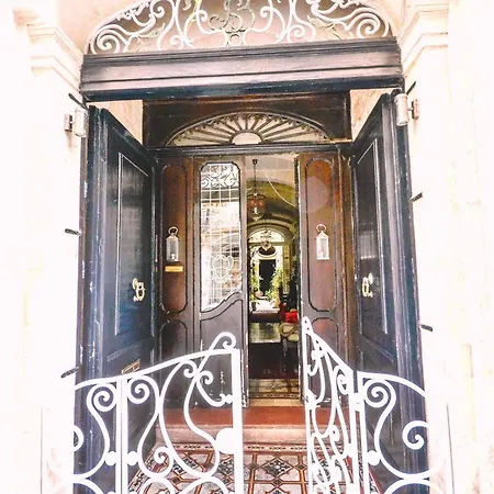 Palazzo 4*